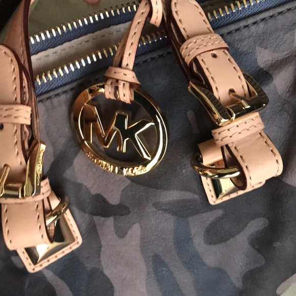 Vintage Michael Kors Camouflage Grayson Tote Bag. - Picture 13 of 13